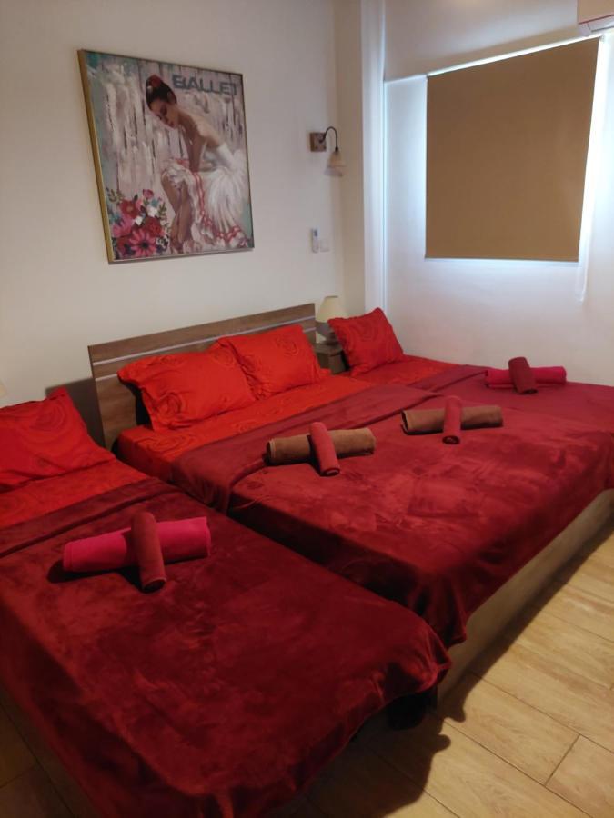Love Holiday Suite 1 Tris Elies Exterior foto